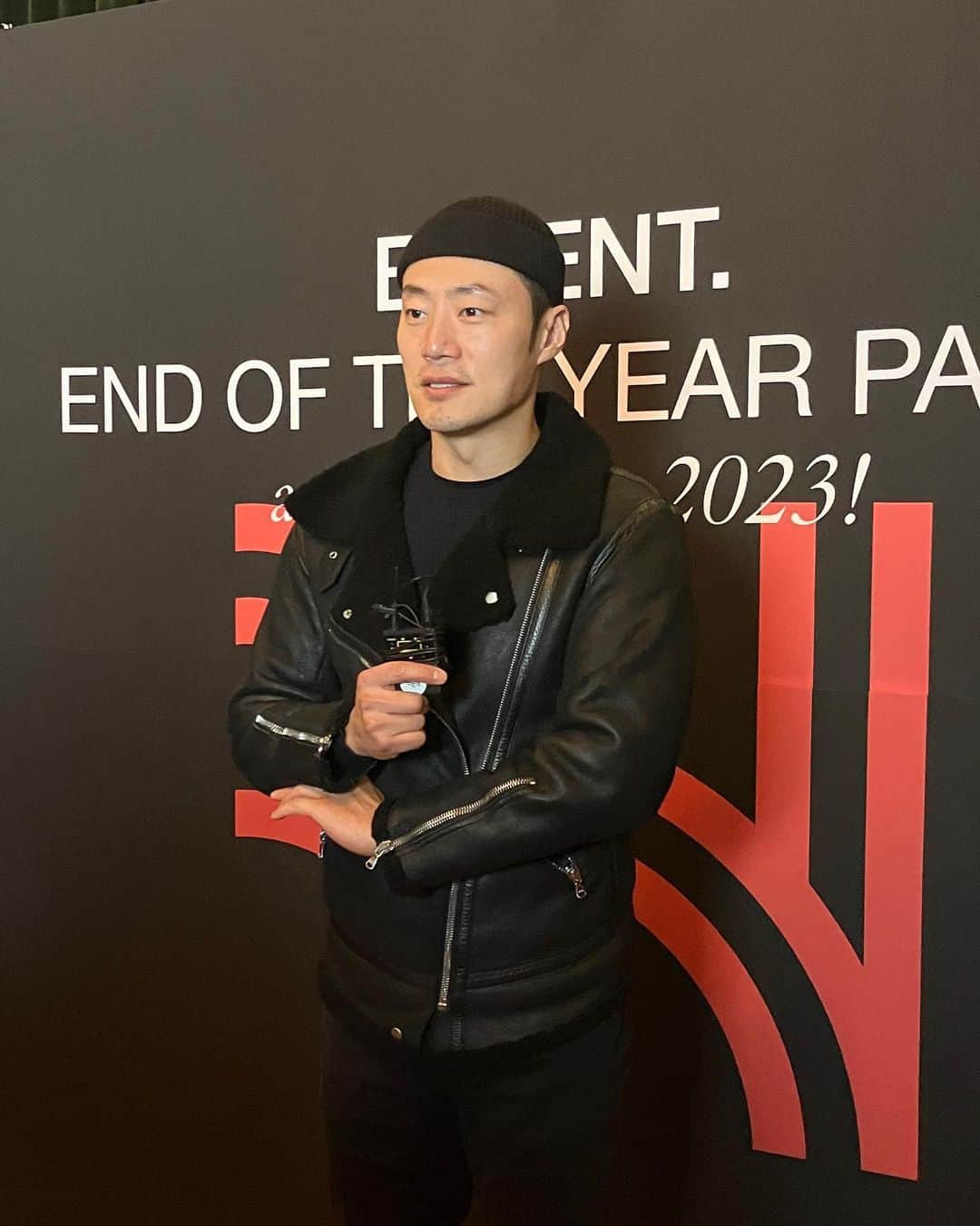 イ・ヒジュンのインスタグラム：「Bh 송년회  다들 한해 애많이 쓰셨습니다  건강하세요」