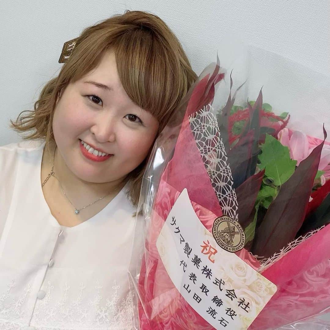 かなでのインスタグラム：「#デブとラブと過ちと  #ドラマ  #本当にありがとうございました  #良いお年を」