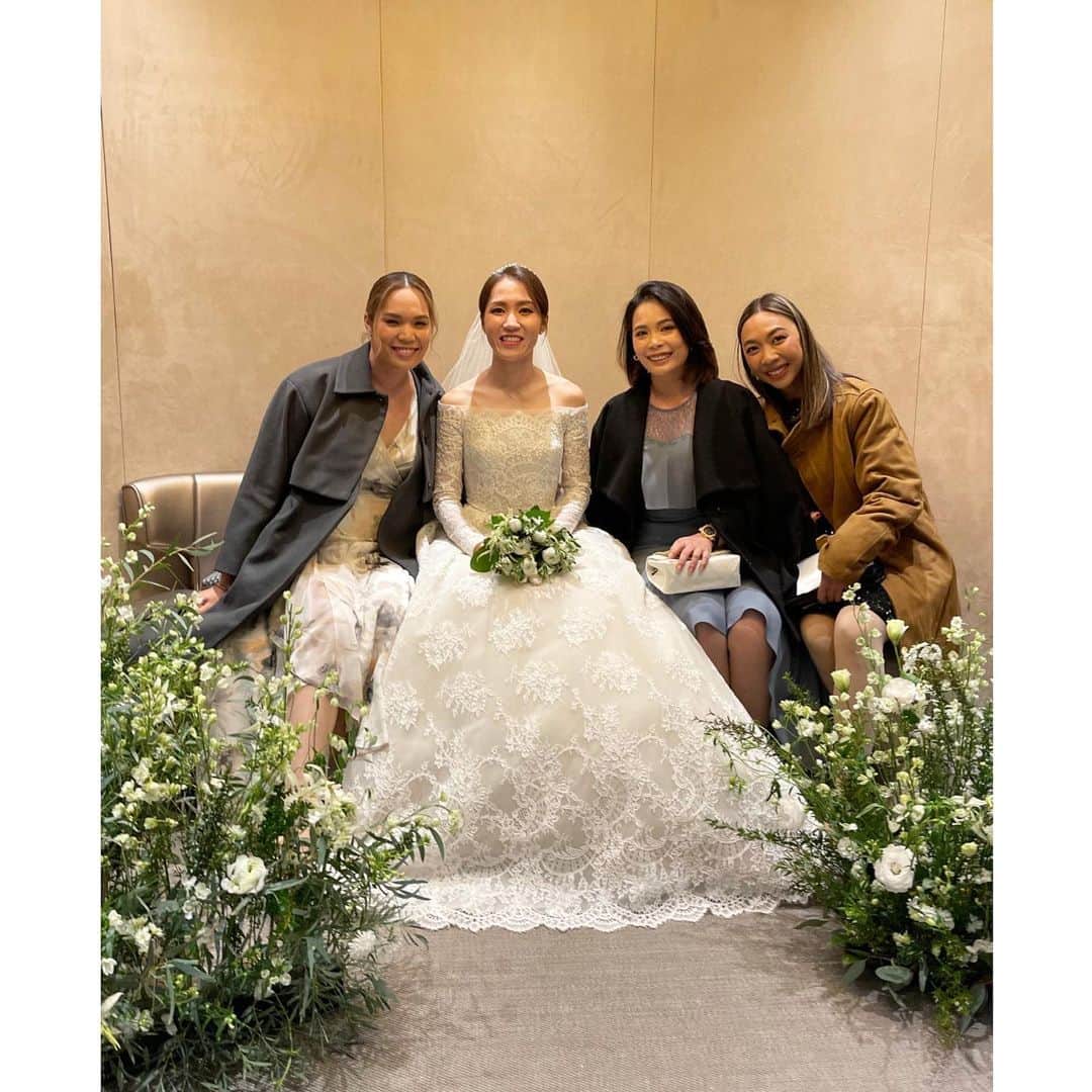 モリヤ・ジュタヌガーンのインスタグラム：「Congratulations to both of you.!! @lydsko   Happy ever after❤️」