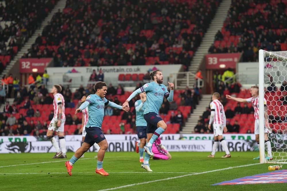 ジェイ・ロドリゲスのインスタグラム：「3 points in the bag ✅ Great way to end the year,  See you in 2023 👀」