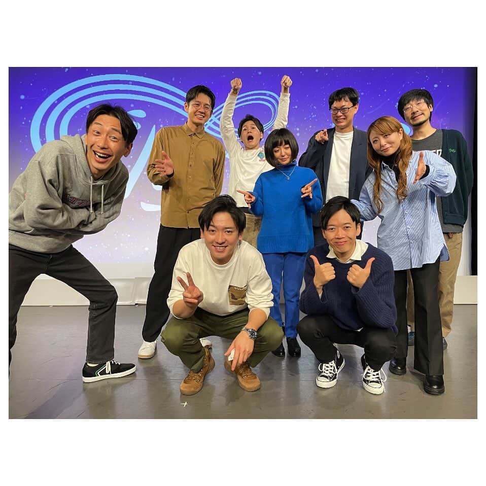 のインスタグラム：「ジュリエッタ∞  今まで言えなかった事も言わなかった事も全部さらけ出した  トット、GAG、Dr.ハインリッヒ5時間も向き合ってくれてありがとう  お客様も長丁場お付き合い下さり本当にお疲れ様でした  「配信見てたら勝手に身体が劇場向かってました」ってコマンダンテの安田君が観に来てくれてました  人って温かいね  今後の事はまた話合って決めますが、もう少しジュリエッタにお付き合い下さると光栄です  「ジュリエッタ∞」 配信チケットは 1/1(日)12:00まで購入可能 17:00まで視聴可能 体調が良い時にご視聴を強くオススメします」