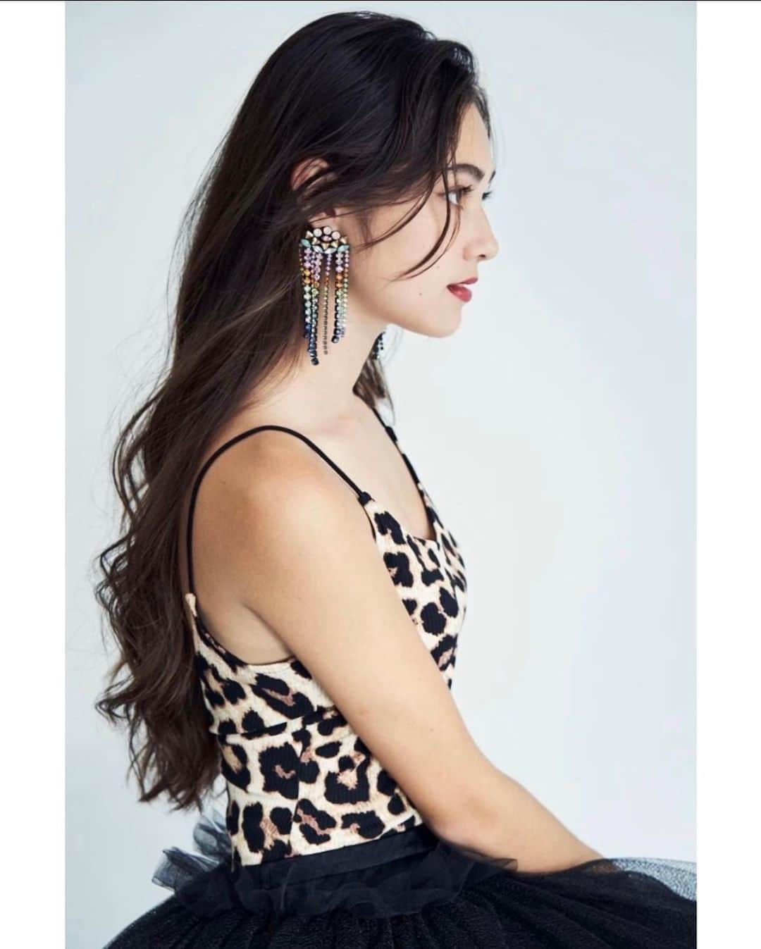 Eidaのインスタグラム：「time to wrap up this year🥲 with these fun photos from summer ‘22! can’t wait for more shoots in 2023☺️  #leopardprint #model #aesthetic #2022 #clothing #photoinspo #photoshoot #modeling #editorial #sideprofile #profilepictures #summer22」