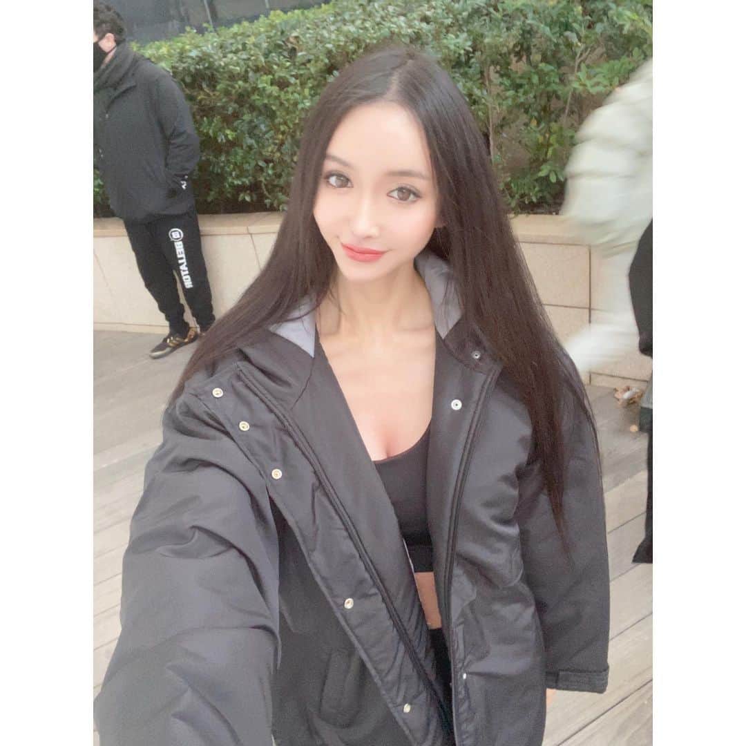 西垣梓のインスタグラム：「See u tomorrow!」