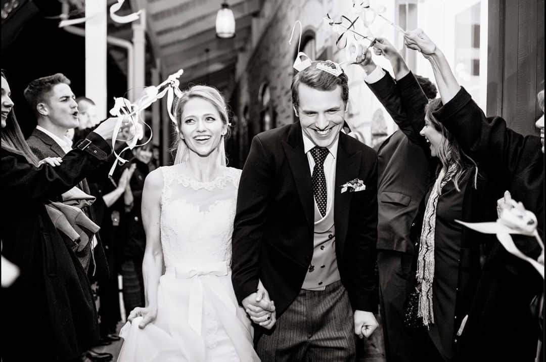 ジョアンナ・ブラッディのインスタグラム：「6 years ♥️ . . . . . . . . #anniversary #wedding #love」