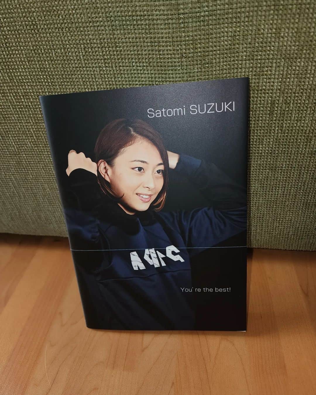 のインスタグラム：「アシックスから素敵なフォトブックを頂きました📖⁡💕 一部チラ見せw|*･ω･)ﾁﾗｯ ⁡⁡ ⁡今日で契約が満了。 ⁡⁡⁡中2から愛用し続け、長きに渡り大変お世話になりました。⁡⁡ ⁡  #ありがとうアシックス ⁡ ⁡⁡ ⁡新時代へ💪✨⁡⁡ ⁡ #teamasics  #asicsswim ⁡ ⁡#アシックススポーツコンプレックス⁡ ⁡⁡ ⁡📸@picsport_japan」