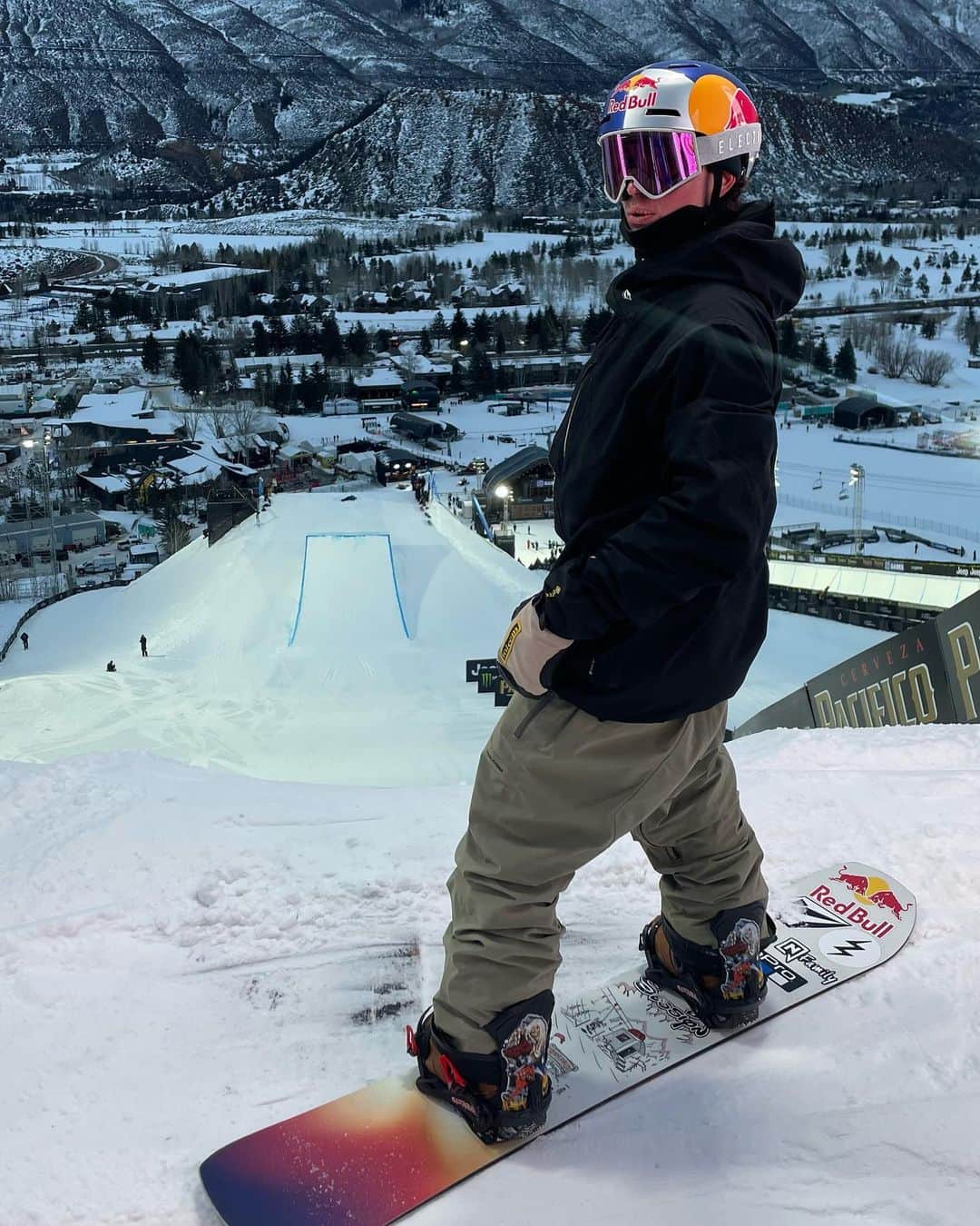 マルクス・クリーブランドのインスタグラム：「@xgames bigair tonight, let’s get it😈」