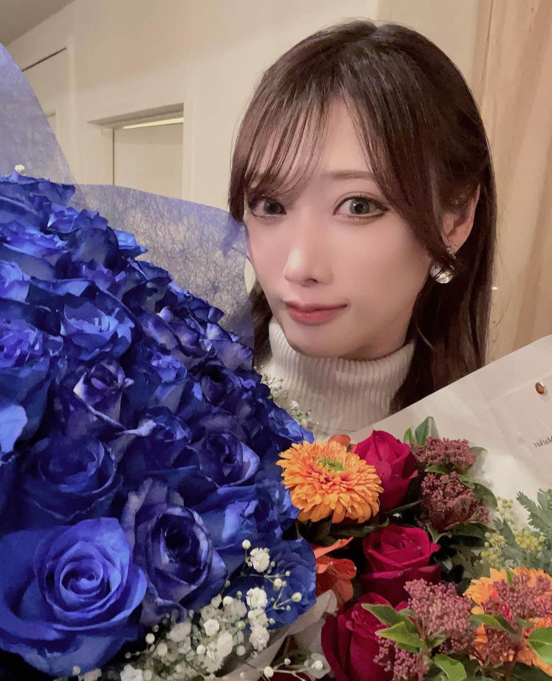 のインスタグラム：「昨日はバースデーイベントありがとうございました！  コロナでここ数年延期になり続けていて、やっと今年開催され皆さんと直接日頃のお礼や何気ないお話し出来ました😭  来て頂いた選手スタッフにも感謝です🥲♡  もっとゆっくりお話ししたかったけど、すごく貴重な時間でした、、、！  来て頂けるだけでも感謝なのにプレゼントも用意してくださったお客様もいて😭  私もいっぱい自分なりに皆さんにお返ししていくので、見ててください！！！  また、走り続ける勇気をもらえました！ ありがとうございました！🎂  #ddtpro #prowrestling #prowrestler #happybirthday」
