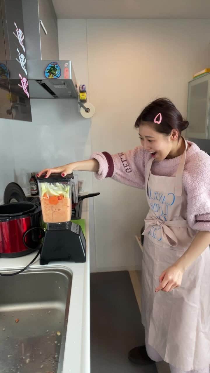 西野未姫のインスタグラム：「圧力鍋でカレー作り😋🍛」