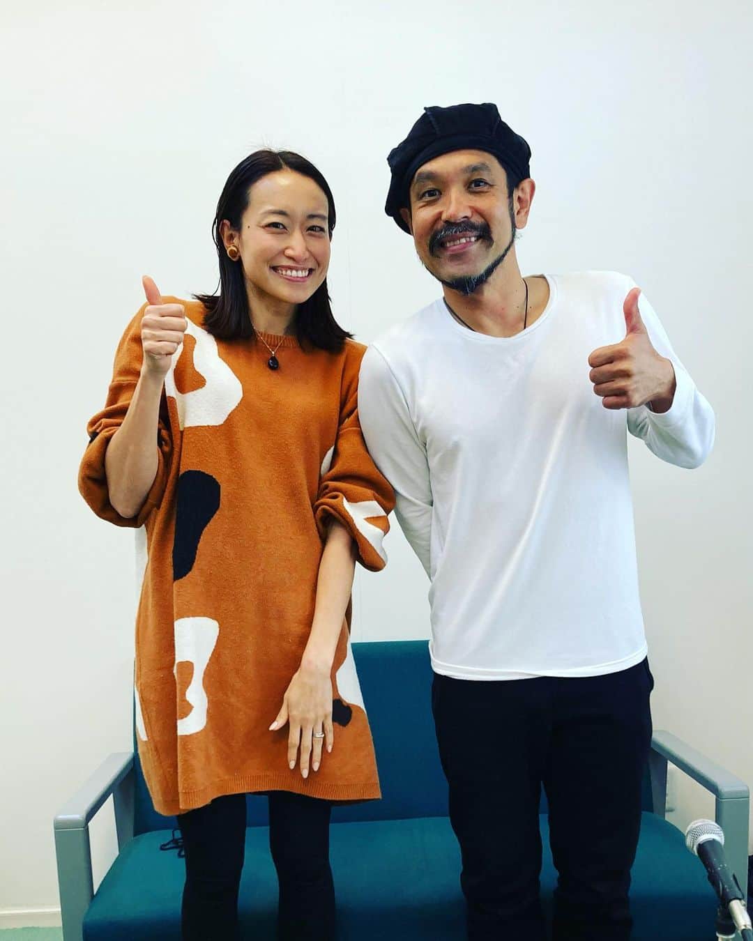のインスタグラム：「石垣島出身バンド きいやま商店リョーサさんと CMナレーション  うちの車に娘が乗ると 『海に行こう』か『きいやまのアカサタナ』の大熱唱になります。  我が子に自慢できる仕事😋 すっかりしまんちゅ  ※ 2月1日より#ポリテクセンター沖縄 CM 沖縄県内でAMラジオでお聴きいただけます。  #きいやま商店 #リョーサ さん」