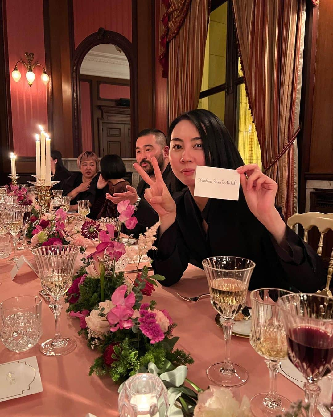 エリイ さんのインスタグラム写真 - (エリイ Instagram)「That was a brilliant dinner, I had an amazing time🌹  @rogervivier @gherardofelloni  @shoemania621」1月25日 16時56分 - elliechimpom