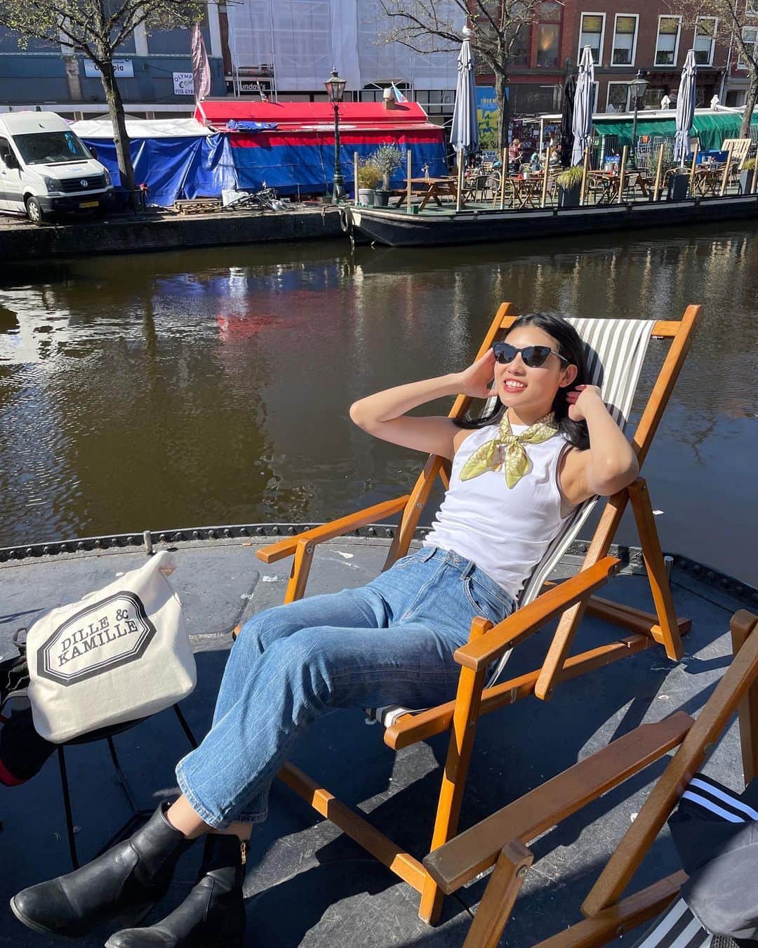 i_am_happpyのインスタグラム：「.  Memories from Netherlands 🇳🇱  オランダはアムスとライデンを旅したよ〜💛 さすが世界一高身長の国オランダ、 自転車高くてギリギリ足ついた🤣 オランダの教育にも興味あったからライデン大学へ🤭 お友達にも会えてHappy💘  #Netherlands#オランダ旅#オランダ #ヨーロッパ旅#ヨーロッパ#1人旅」