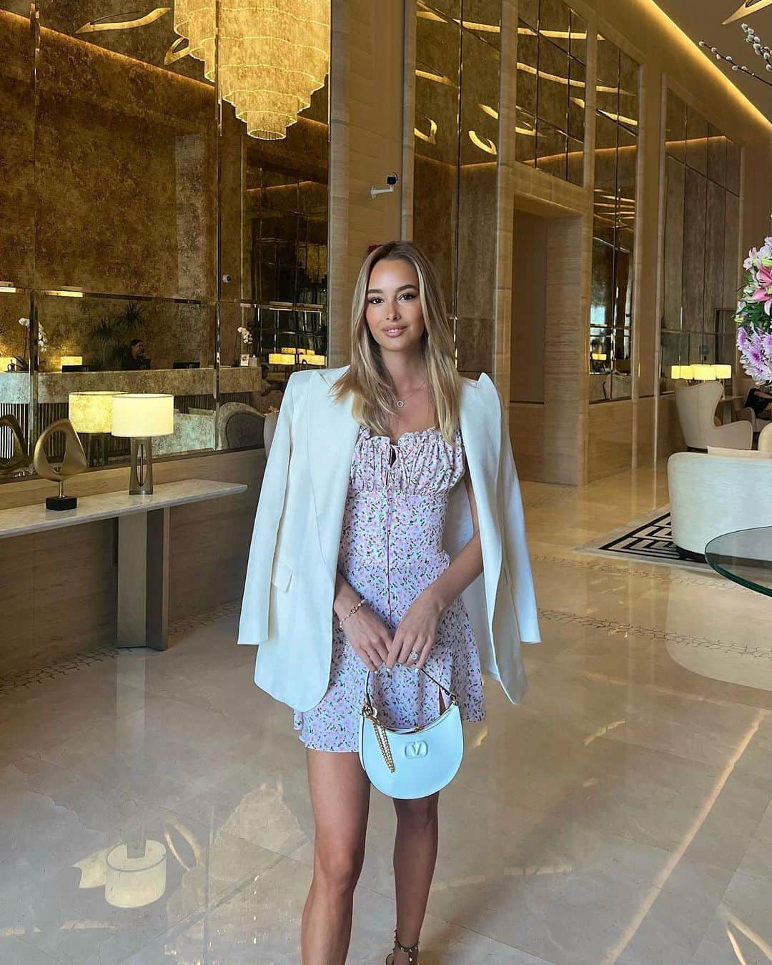 ヴィクトリア・ヴァルガのインスタグラム：「My heart is full 💗」