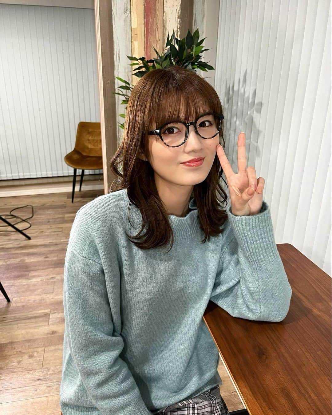 水谷果穂さんのインスタグラム写真 - (水谷果穂Instagram)「明日の突破ファイル👓 お久しぶりの狭小住宅です♡ 今回も助手頑張ってるので、是非ご覧下さい🏠☺️」1月25日 20時04分 - kahomizutani_official