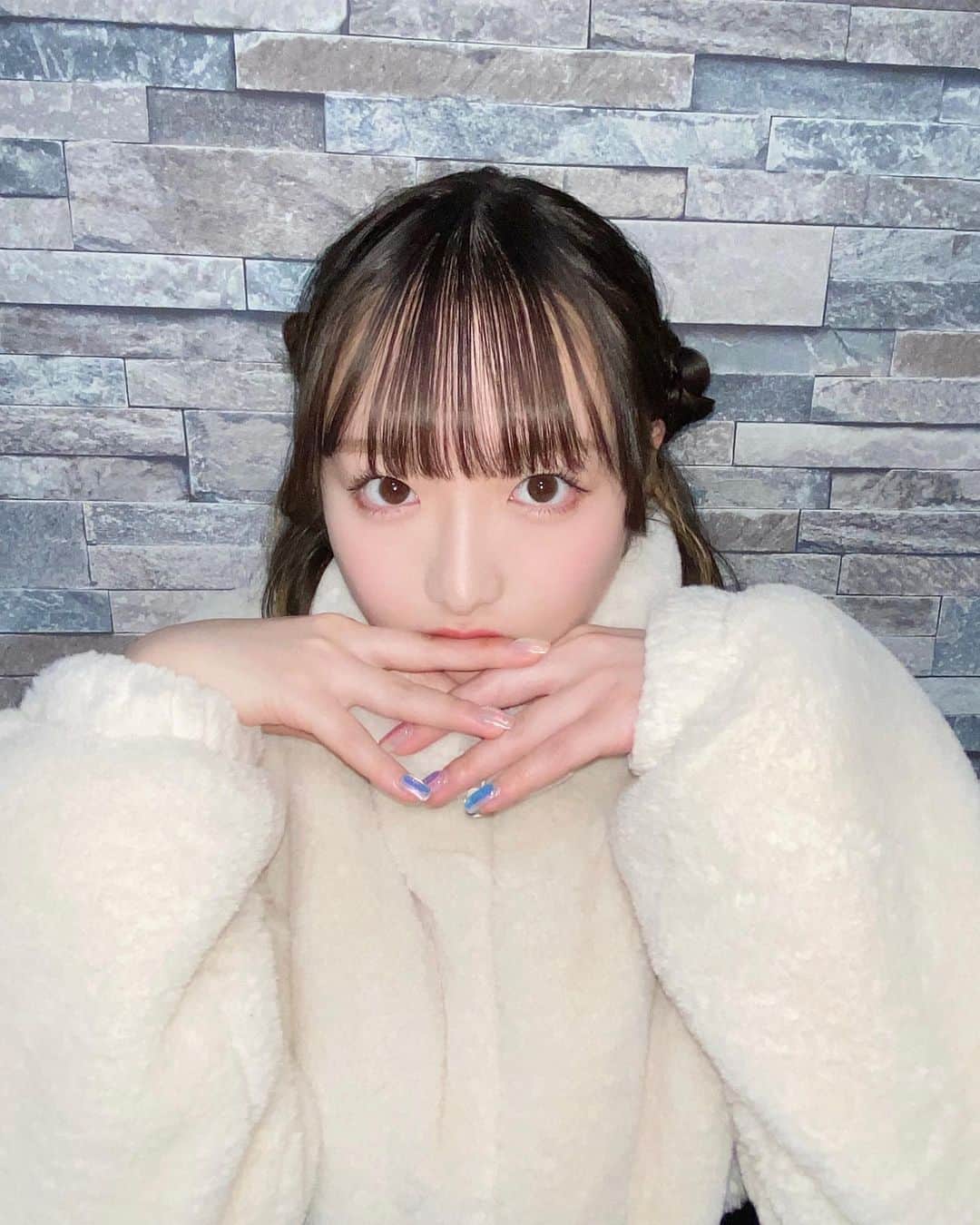 内田珠鈴さんのインスタグラム写真 - (内田珠鈴Instagram)「もふもふすき？⛄️🖤」1月25日 21時23分 - shuri_426