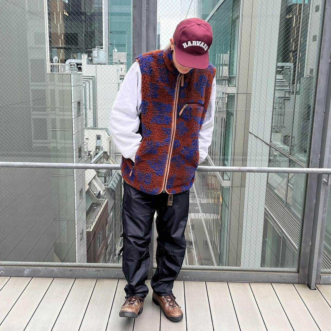 悠斗さんのインスタグラム写真 - (悠斗Instagram)「久しぶりのNeedles🦋  Cap:80s newera Vest:Needles Sweat:90s Champion Pants:00s Goodenough Shoes:96s NIKE ACG」1月25日 22時25分 - _tsu_0312