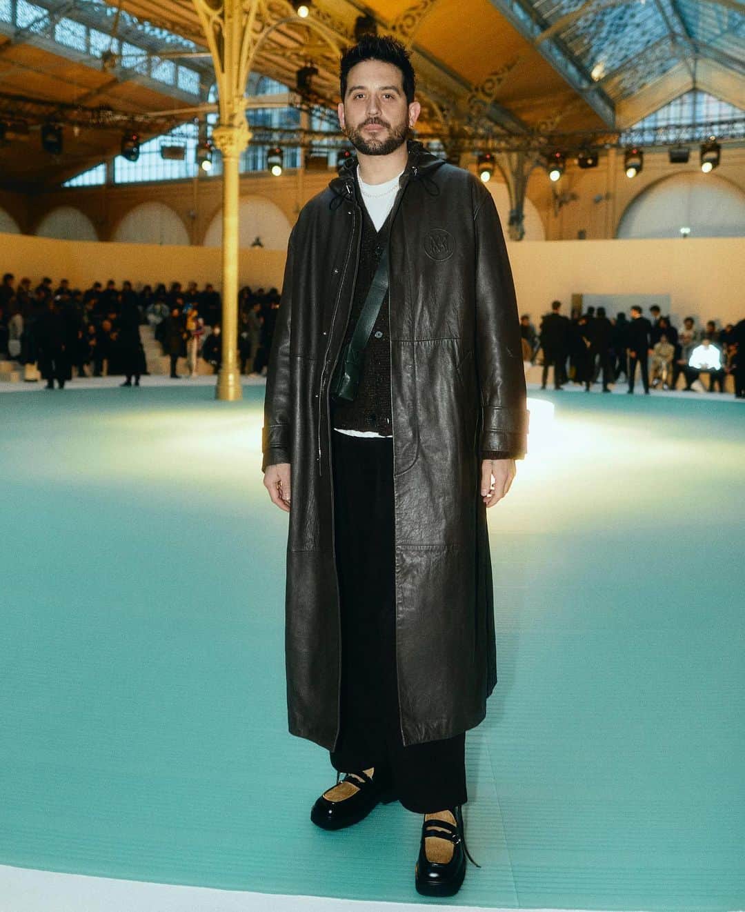 G-Eazyさんのインスタグラム写真 - (G-EazyInstagram)「Vampires in Paris 🖤🌹」1月26日 5時27分 - g_eazy