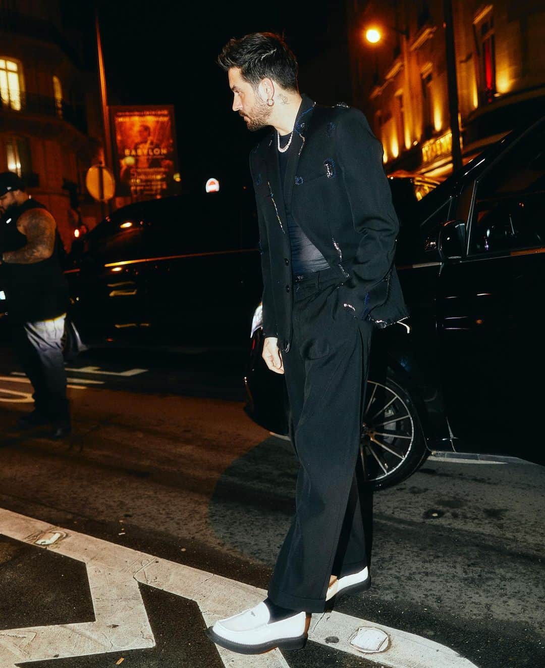 G-Eazyさんのインスタグラム写真 - (G-EazyInstagram)「Vampires in Paris 🖤🌹」1月26日 5時27分 - g_eazy