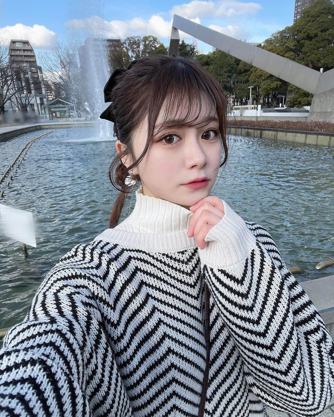 熊谷真里（まりくま）さんのインスタグラム写真 - (熊谷真里（まりくま）Instagram)「⁡ ⁡ 髪の毛アップスタイルが好きなんでしょー😛 ⁡ ⁡ ⁡ ⁡ ⁡ ⁡ ⁡ ⁡ ⁡ ⁡ いつもいいね＆コメントありがとうございます🧸🎀 ⁡ ⁡ ⁡ ⁡ #まりくま #まりくま進化計画 #Popteen #pop #ポニーテール #ヘアアレンジ #ヘアアレンジ簡単 #ミディアムヘア #ミディアムヘアアレンジ #リボンアレンジ #ガーリーコーデ #モノトーンコーデ #カジュアルガーリー #GRL #grl購入品 #insta#instamood」1月26日 19時12分 - maritsupe0208