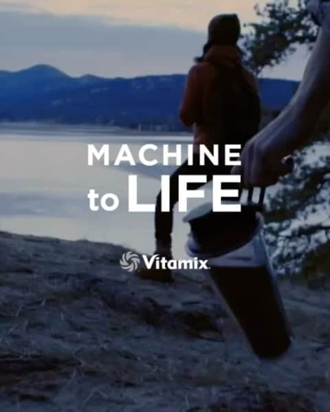 のインスタグラム：「#repost @vitamix_japan via @PhotoAroundApp  2023年、Vitamixはホールフードマシンからクッキングライフへ ＜商品ラインナップ全面リニューアル＞ 　 100年以上に渡って、健康を訴求しているバイタミックス。 食材を驚くほど滑らかに粉砕、美味しく効率よく栄養を吸収し健康に導くとともに、様々なレシピのアレンジでご家庭での食事を楽しくします。 日本を含む世界中のユーザーから圧倒的な支持と、高い評価を得てきました。  さらに、100年以上の歴史のある本国アメリカでは、バイタミックスは生活の一部として認知されており、多くのユーザーの食スタイルを根本から支える調理器具となっています。  2023年バイタミックスは「MACHINE（マシン）からLIFE（ライフ）へ」。  朝の一杯のスムージーから調理まで、全ての人の健康的な食生活を支えるため、ユーザーの皆様の満足度の最大化を実現するため、2023年1月11日より商品ラインナップを全面リニューアルします。  ただのミキサーブレンダーとしてではなく、健康・栄養・料理の美味しさと利便性において、お客さまのニーズに幅広くお応えできる製品・サービスの提供に努めるとともに、豊かな健康生活の実現に向けたライフスタイルを提案します。  ☑️詳しくはプロフィールのURLをチェック @vitamix_japan ⁡ ⁡ ⁡ #vitamix #バイタミックス #バイタミックスレシピ #スムージー生活 #オーガニック #ヘルシーレシピ #おうち家電 #高級家電　#キッチン家電 #スムージー #ホールフード #スーパーフード #健康 #健康食 #プラントベース #デザイン家電 #調理家電 #生活家電 #おしゃれ家電 #おうち時間 #健康習慣 #栄養補給 #丁寧な生活 #丁寧な暮らし #暮らしの風景 #世界1000万台の販売実績 #買ってよかった家電」