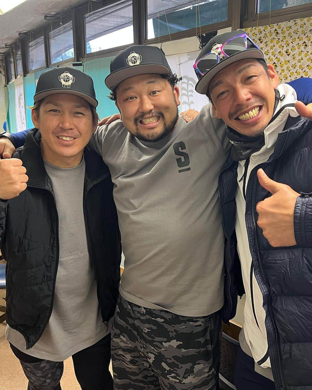 甲斐拓也さんのインスタグラム写真 - (甲斐拓也Instagram)「大分自主トレ終了しました。 今回の自主トレは沢山の方の協力、サポートがあってとても内容の濃い自主トレにする事ができました。  別大興産スタジアムの関係者の皆様、 ホテル関係者の皆様、 練習のサポートをして下さった皆様、本当にありがとうございました。  そして、僕たち選手に、今まで築きあげてきた技術を教えて下さった、関元さん、緑川さん、島田さん大分まで来ていただき本当にありがとうございました！  #大分自主トレ #感謝 #仲間 #島田さんとの写真が無い、、、」1月26日 12時49分 - kai19official