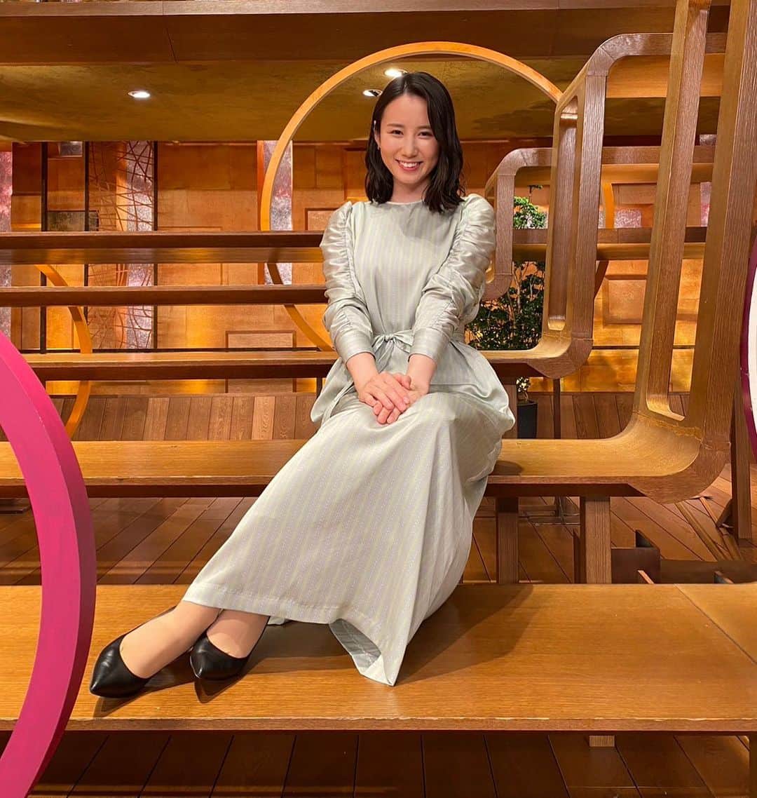 のインスタグラム：「* * Outfit  1. martinique 2.borders at balcony   #outfit #衣装」