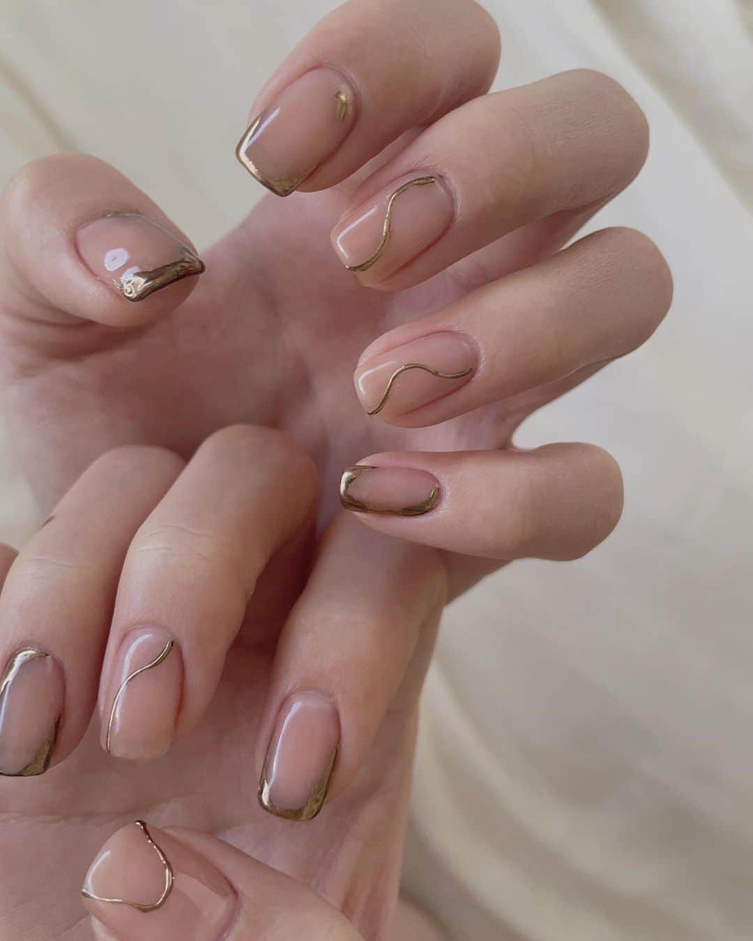 Tomomi Teradaのインスタグラム：「@inthink_mgr 天才♡  #nails #naildesign」