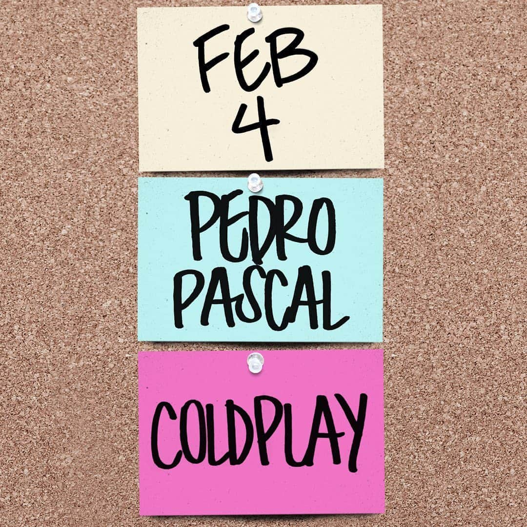 ペドロ・パスカルのインスタグラム：「#SNL #Coldplay Feb. 4 💀」