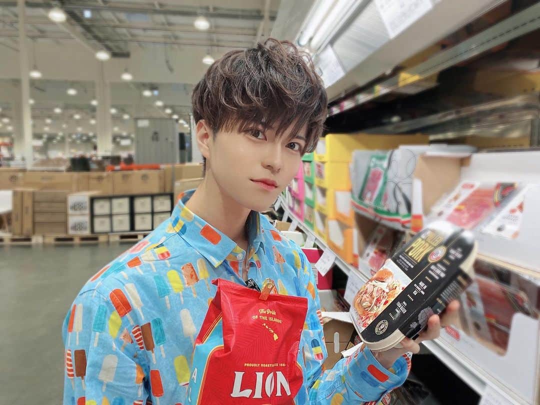 林たくま（はやたく）のインスタグラム：「嫌いな物が一緒の方がいいな👍 I went to the supermarket⚡︎  🇺🇸  🍟  🍗 #fyp #americanstyle」
