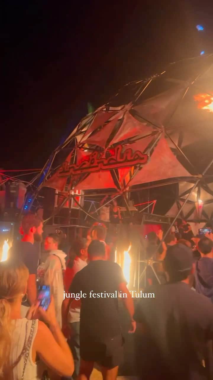立花亜野芽のインスタグラム：「Every weekend in Tulum jungle @incendia__mx 🌴毎週末、トゥルムのジャングル奥地で行われているミニバーニングマンみたいなお洒落フェス🫶🤍船長いつも素敵な体験をありがとうございます😌🙏@tomiyasuyuta  #Tulum #mexico」