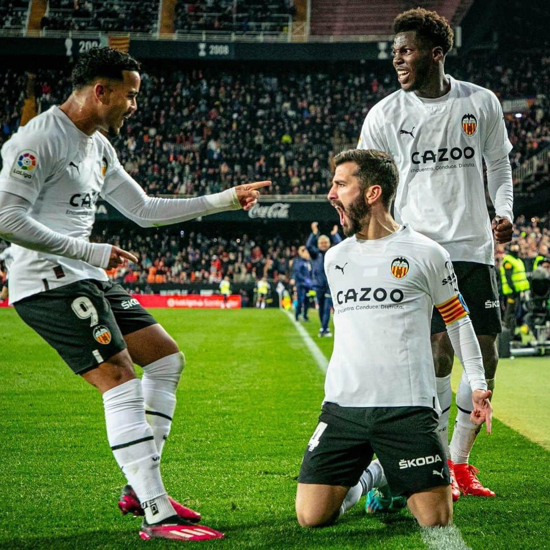 ホセ・ルイス・ガヤのインスタグラム：「MESTALLA 🔥🦇」