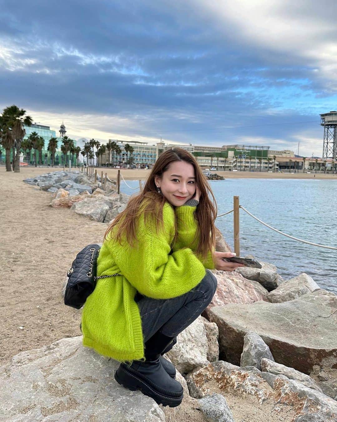 のインスタグラム：「📍Spain,Barcelona  とーーーーっても好きな街だった！ 食、酒、海、山、人、そしてジェラート♡ 全てが私的ドンピシャで🙋‍♀️✨ いつか住んでみたい街になりました☺️」