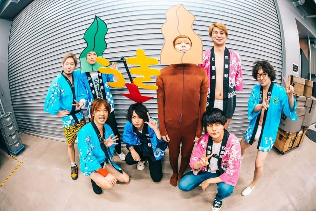 でらしさんのインスタグラム写真 - (でらしInstagram)「2023.1.25@Zepp Haneda  去年11月にキャンセルになってから即ハコ抑えして良かった！ 四星球は対バンの美味しいところを引き出すのが上手すぎる〜  Ba.U太さんとじっくり話したのがもしかしたら初めてだったかもだけど、考え方がすごく似てた。もっと話したい。  3月からのワンマンツアーは声出しアリでやりたいな。  📸@tamaishingo22」1月26日 22時54分 - lingnai03