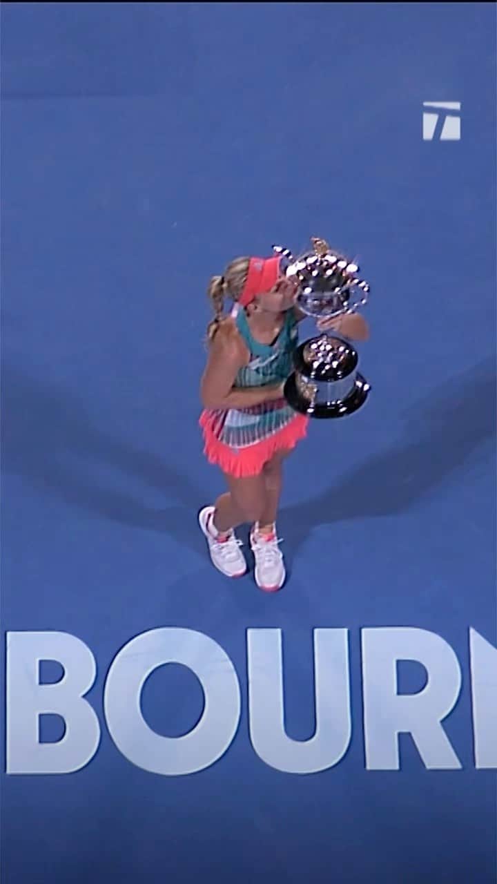 アンジェリーク・ケルバーのインスタグラム：「We miss you @angie.kerber 💛   The 2016 #AusOpen champion 🏆」