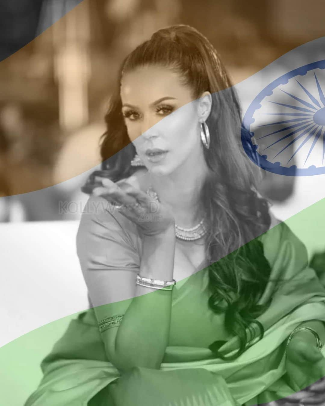 Kendra Lustさんのインスタグラム写真 - (Kendra LustInstagram)「#HappyRepublicDay 🇮🇳 thank u for all the support always #India ❤️」1月27日 1時46分 - kendralust