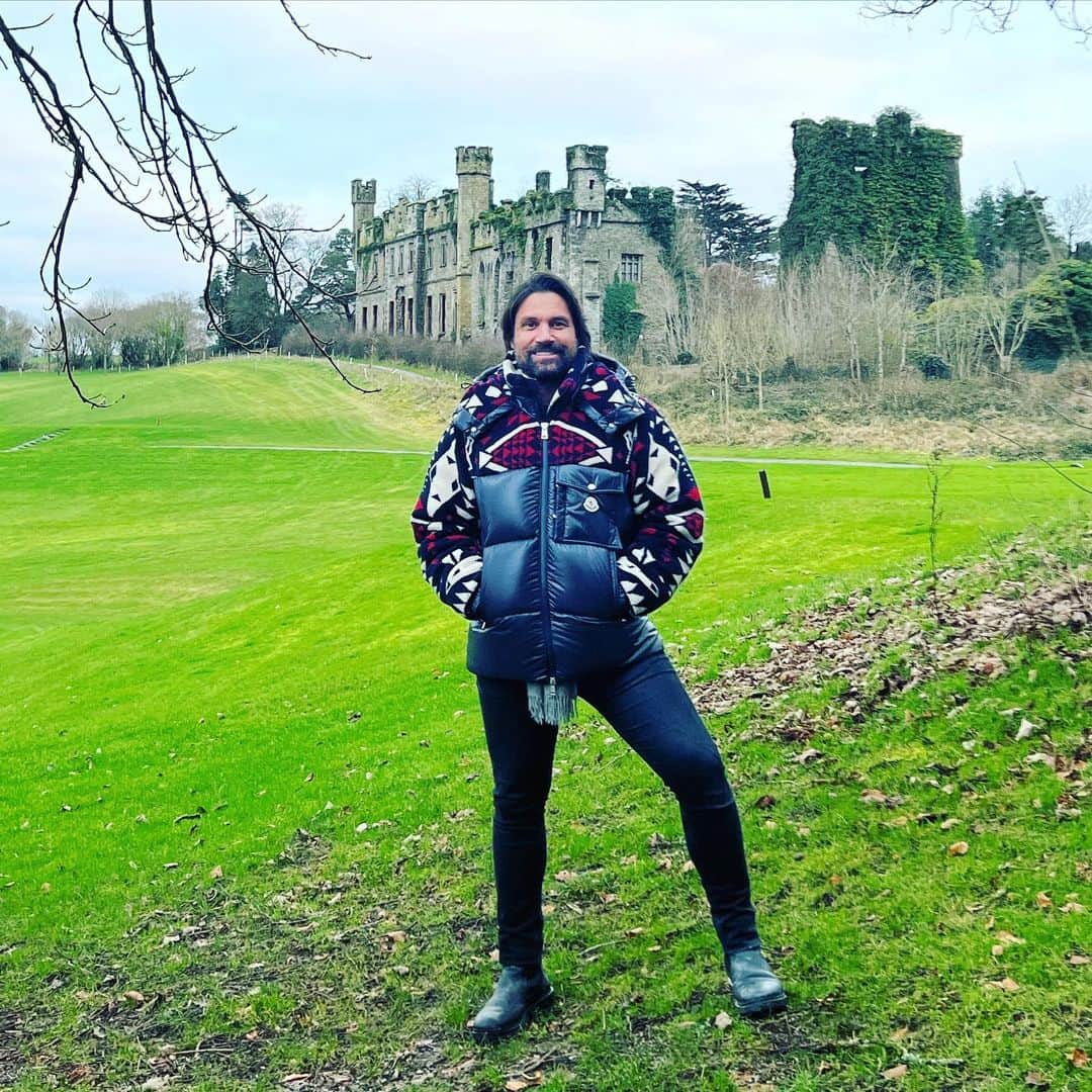 マヌー・ベネットのインスタグラム：「Bandon Castle, originally O’Mahony Castle in Bandon, Ireland」