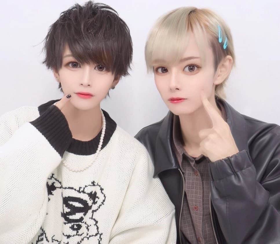 のインスタグラム：「会えるアイドル屋さんです🐶🍼」
