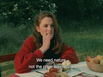 カイア・ジョーダン・ガーバーのインスタグラム：「book club is back in 2023!!!!! we are going to be reading “the overstory” by richard powers — as an entry to discussing climate activism, social justice, and environmental health. & who better to do that with than @greengirlleah… environmental activist and the founder of @intersectionalenvironmentalist, an organization that focuses on imagining a more equitable and diverse future for environmentalism 💚 this a pretty dense book, so grab it and read what you can by 2/16 — and make sure to follow leah & all the amazing things she’s doing for our planet in the meantime. very excited about this one!」