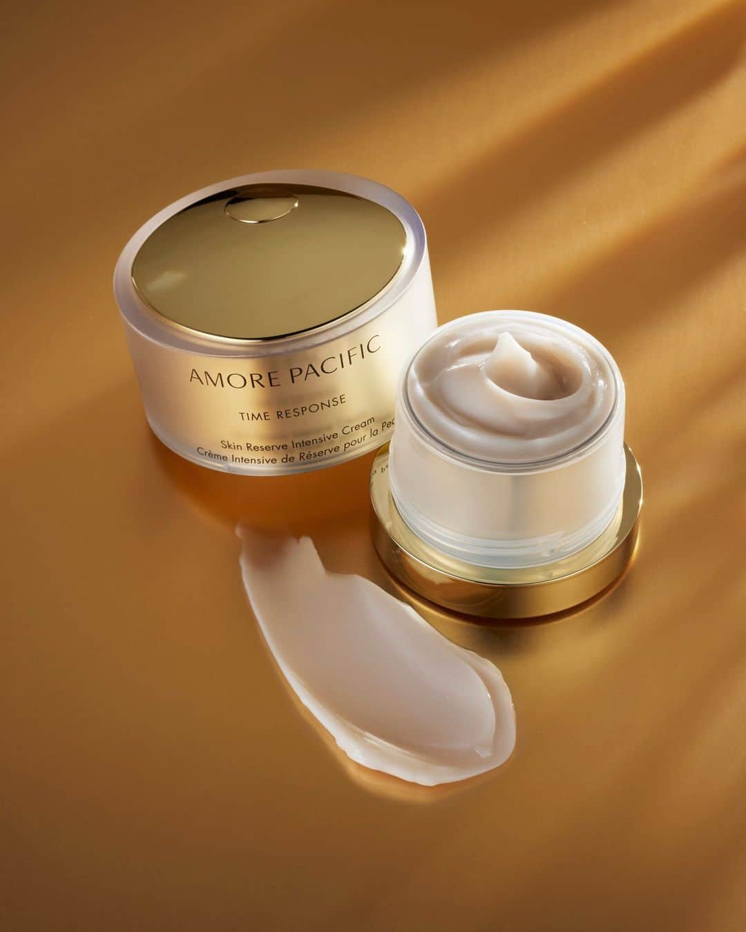 アモーレパシフィック USのインスタグラム：「The ultimate cream for the dry and cold weather? Time Response Skin Reserve Intensive Cream ✨  This luxurious cream has a rich and emollient texture that melts in the skin, providing lasting nourishment and hydration with powerful anti-aging benefits.   Add this winter-time skincare essential to your collection by shopping the link in bio.」