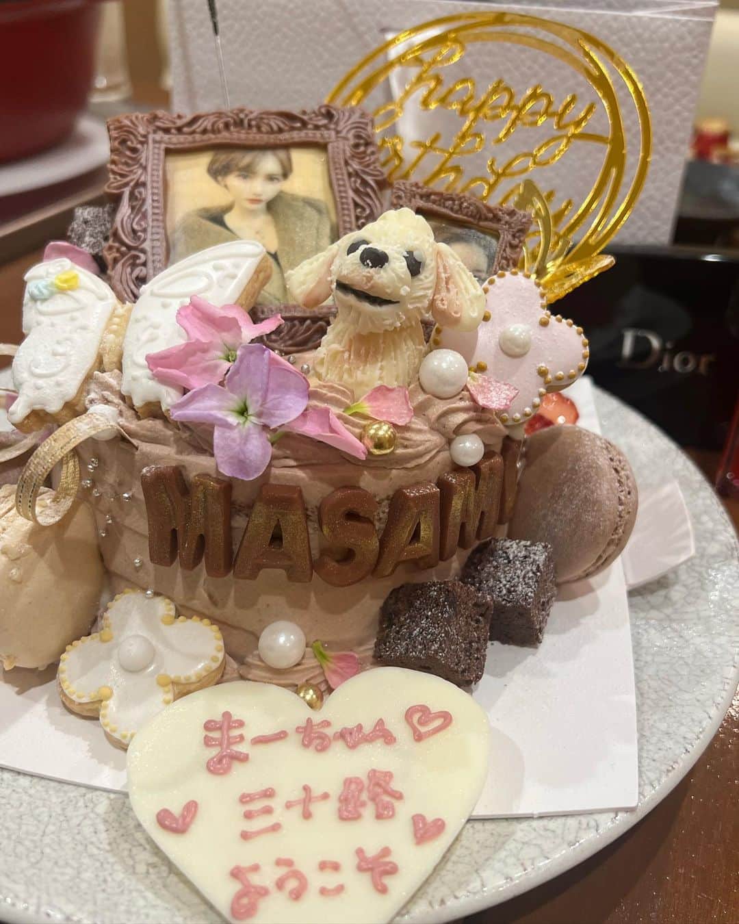 MASAMIさんのインスタグラム写真 - (MASAMIInstagram)「可愛いケーキありがとう♡♡ ポコがいるwwwwwww🥹🥹🥹🥹 再現度高い🤣♥️  ももとお姉ちゃんありがとう♡♡」1月27日 11時57分 - iharamasami