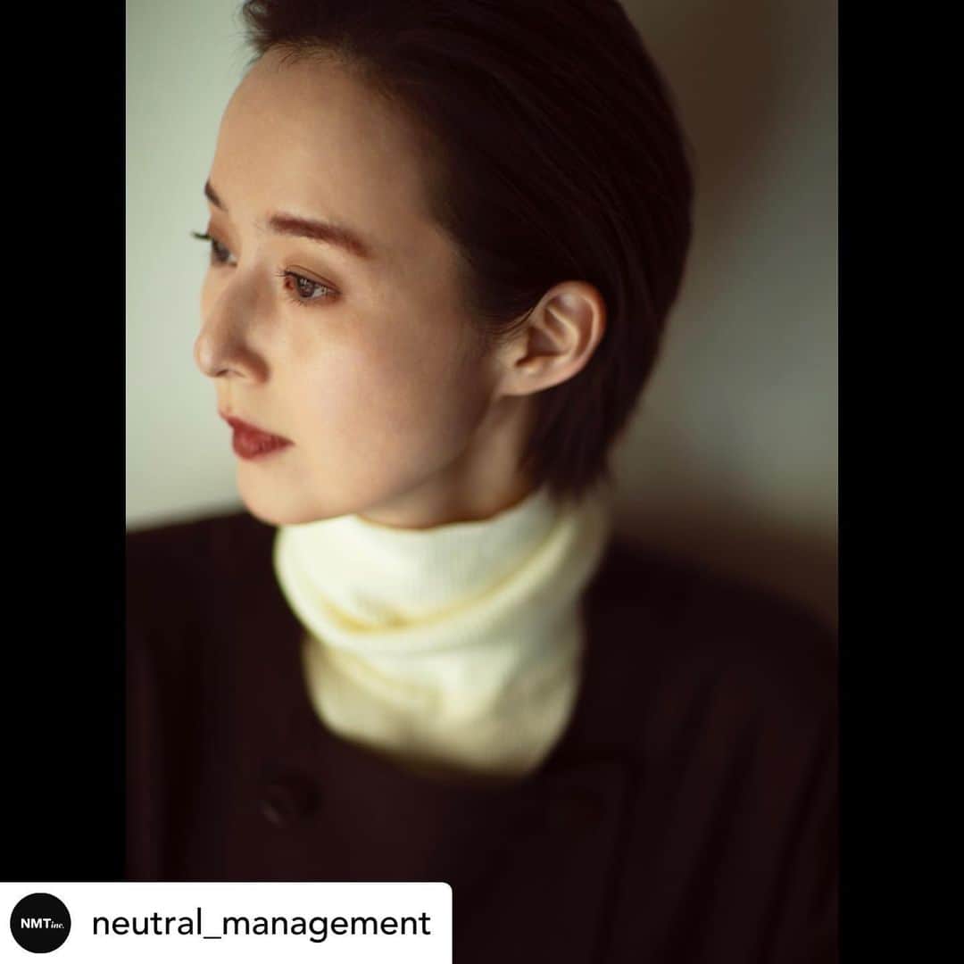 中原歩のインスタグラム：「📷💕  Posted @withregram • @neutral_management 中原歩　 撮影：meno naomi  ヘアメイク：YUTA.. @yuta_caroys  . https://neutral-tokyo.com/models/nakahara . #中原歩 #nmtinc #モデル #美 #美容 #美肌 #美髪 #ヘアケア #cosmetics」