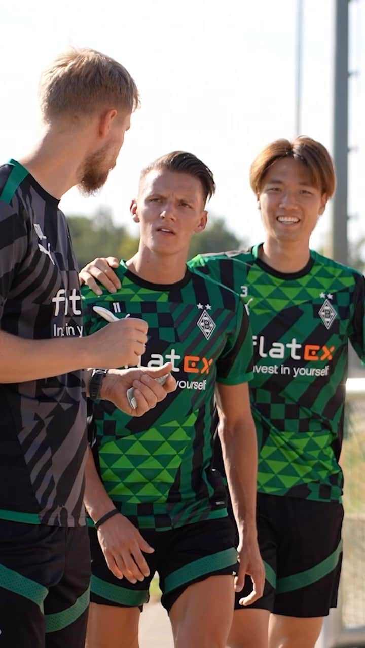 板倉滉のインスタグラム：「🇯🇵🤝🐺  #HappyBirthday #dieFohlen」