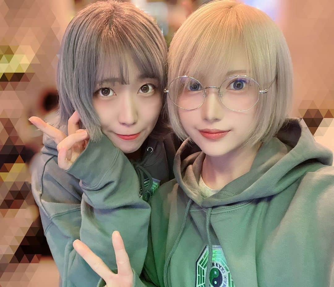 のインスタグラム：「こころちゃんとお揃い🫶🫶🫶 火寺企画着てくれてありがと😭 . . . . . . . . #ootd #私服コーデ #ペアルック #ストリートファッション」
