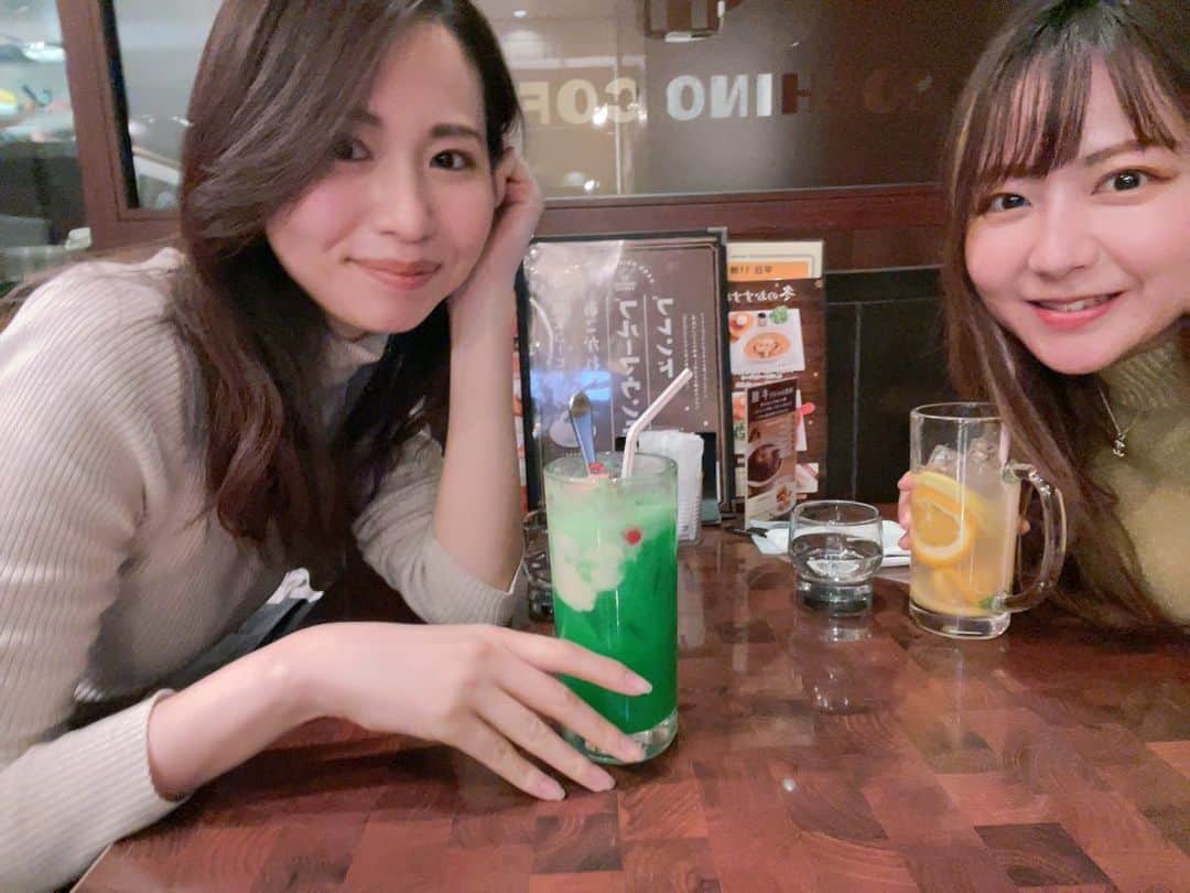由井香織のインスタグラム：「お茶したり麻雀したり🀄️気づいたら夜が明けました🤣☀️ 麻雀は特に時間の経過がバグるのいつも不思議… #麻雀#麻雀女子」
