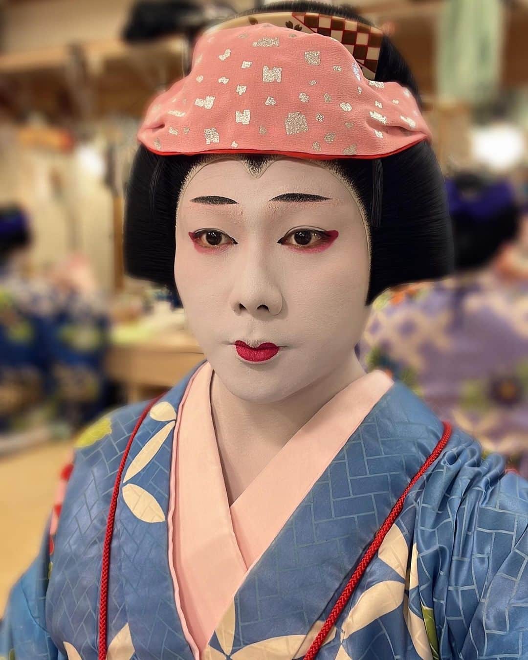 市川 翔乃亮のインスタグラム：「壽　初春大歌舞伎の第一部の千穐楽を迎えさせていただきました。  #卯春歌舞伎草紙 の #女歌舞伎 を勉強させていただきました。 ご来場いただきまして、ありがとうございました🧸  来月は博多座へ参ります✈︎」