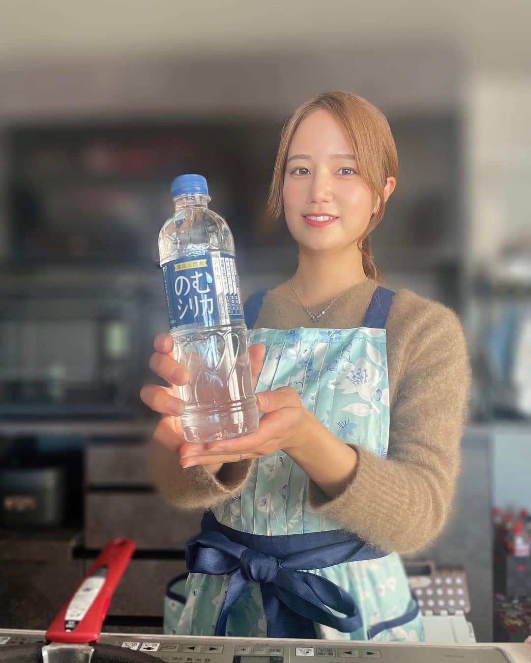 なみのインスタグラム：「料理に使うと美味しくなる のむシリカ☺️❤️🍴 @nomusilica_official   中硬水なのに軟水のような飲みやすさだから好き😙  新陳代謝もアップで、体質改善出来る🤭✨  #シリカ　#のむシリカ #シリカ水 #supported #美容　#料理　#ダイエット」