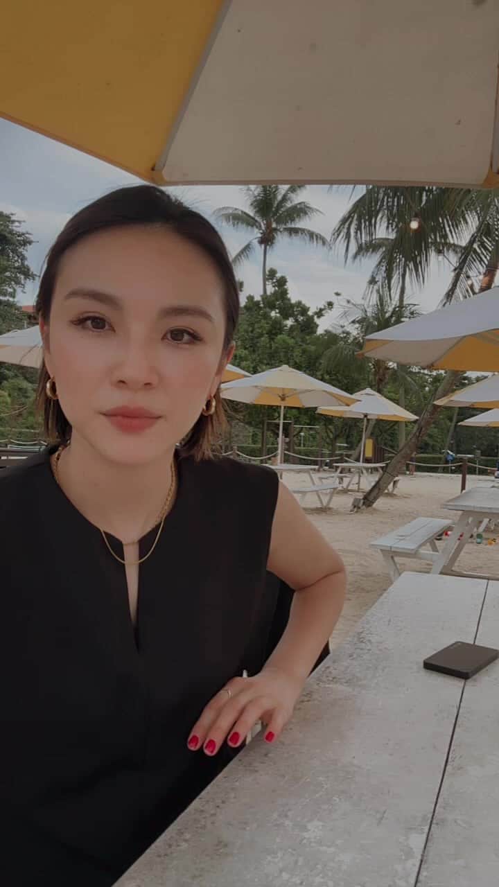 のインスタグラム：「from Singapore」