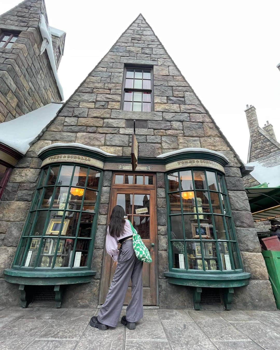 山崎美月のインスタグラム：「Hogsmeade💕」