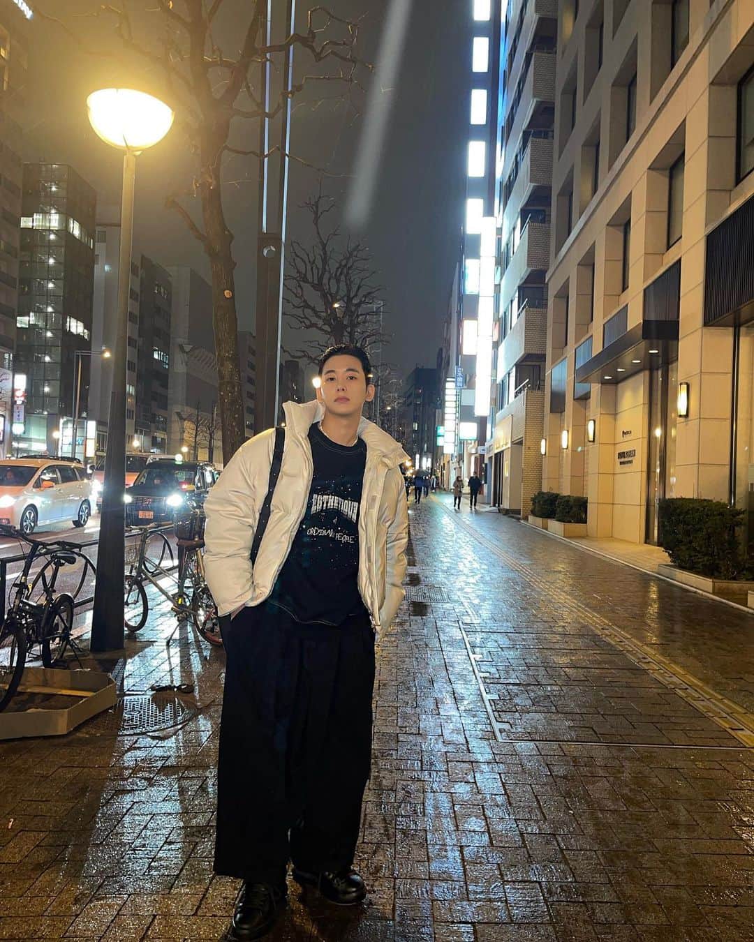 チェジン のインスタグラム：「ひさしぶりににほんにきたらゆきがふってる❄️」