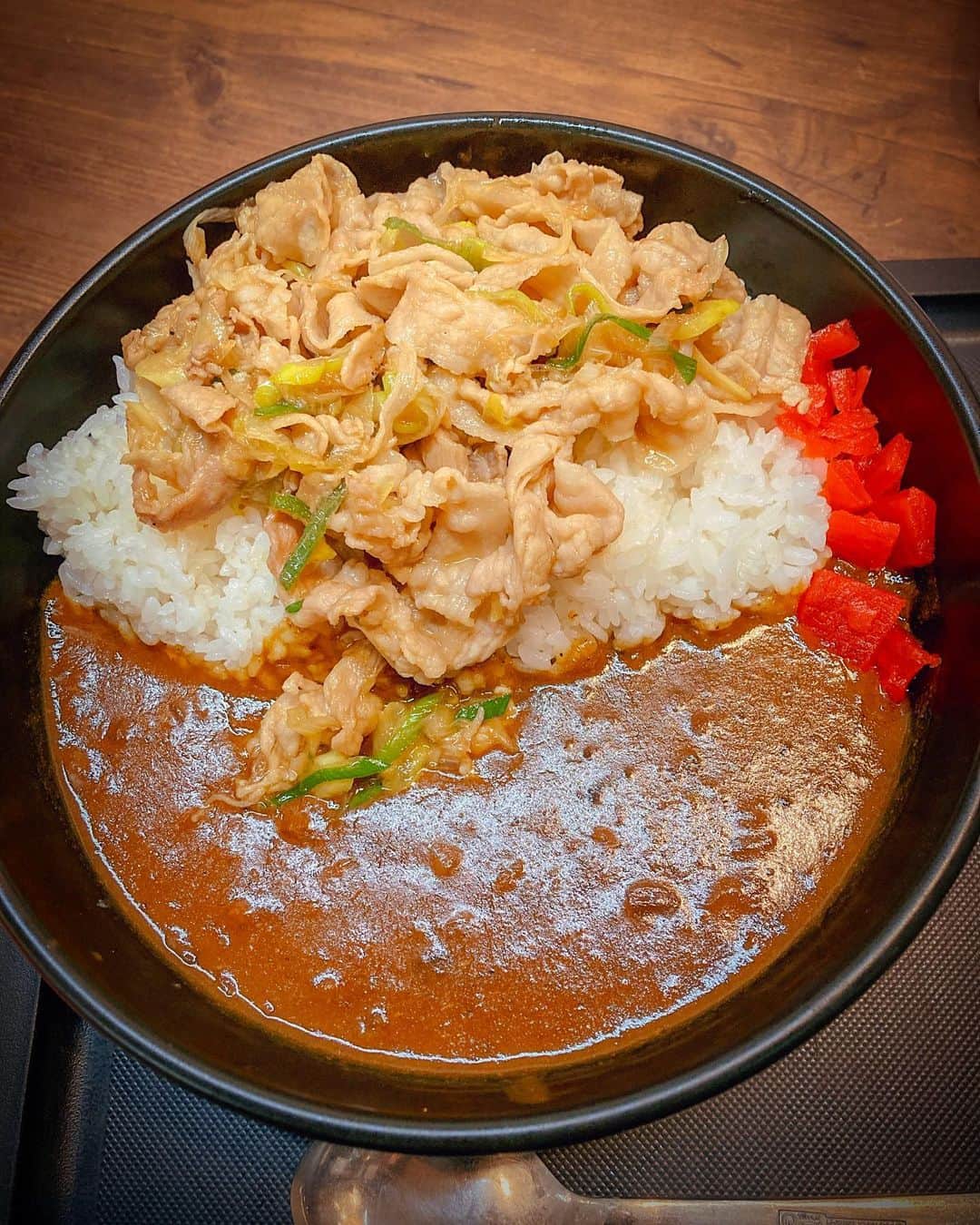 のインスタグラム：「お久しぶりでした。 . #ご飯が多いぃね」