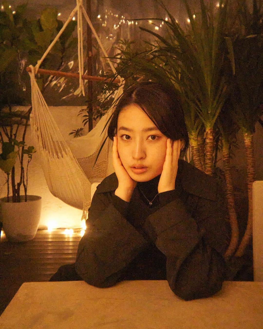 AO のインスタグラム：「今日は自分自身の真面目さに向き合って寝ようと思います。真面目なことはいいことでもあるけど今日は邪魔だなって思ったし、今日だけじゃないよ何回も思ったことある🤔 とはいえ極端に無くしちゃいけないし、無くそうと思ってもうまく行かないものだし。 答えはすぐ出ないですけどね〜の入浴たいむ🛀 #根は真面目#生真面目#考え事」